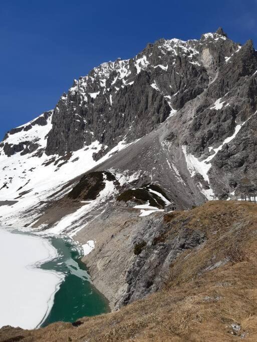 Wohnung Rheintal Im Alpenvorland Batschuns エクステリア 写真